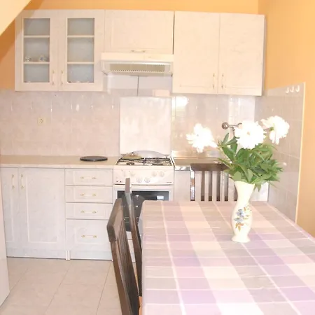 公寓 Mon Perin Castrum - Apartman Vellico 1 *