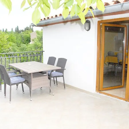 Mon Perin Castrum - Apartman Vellico 1 Apartamento Bale