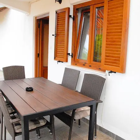 Mon Perin Castrum - Apartman Vellico 1